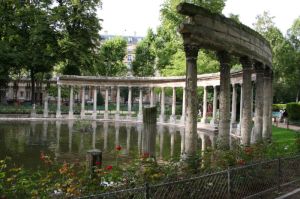 Parc Monceau in Paris, where I ran.